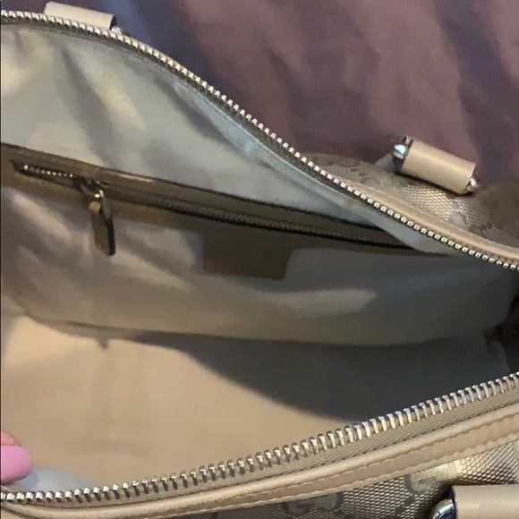 Gucci gorgeous shiny gold purse - Picture 10 of 14